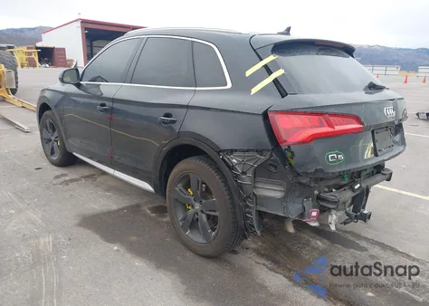 2018 Audi Q5 2.0T Premium/2.0T Tech Premium z USA, uszkodzony, nr VIN WA1BNAFY9J2092254